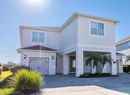 Onyx Villa | Luxury 12 Bed Home | 9 mins to Disney World - Image 4